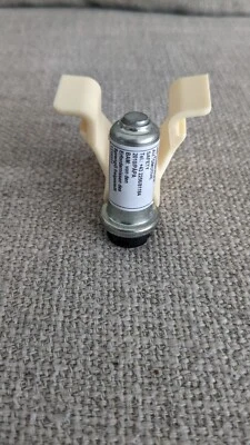 Kit de reparación de reposacabezas activo BMW Crash E93 E60 E63 F01 F03 F10 E83 E70 F16 Foto 1 de 3