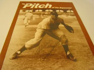 Allie Reynolds Signed  BOOKLET  New York Yankees NATIVE AMERICAN STAR - Picture 1 of 3
