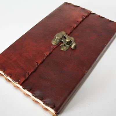 Lederbuch mit Bügel Schloss Kladde Notizbuch Tagebuch Buch Leder 23 x 14 cm Gr.3 - Bild 1 von 2