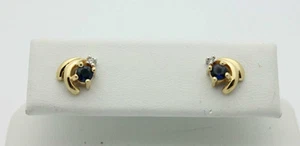 Pendientes con astillas de diamante con tachuelas de zafiro personalizados de oro amarillo 14K YG 1,3 g #2341 - Imagen 1 de 4