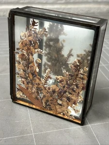 VINTAGE GLASS CASE POTPOURRI DRY FLOWER TRINKET BOX JEWELLERY - Picture 1 of 5