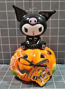 Blue Sky Clayworks Hello Kitty & Friends Kuromi Skelett auf Halloween Kürbis 7 Zoll - Bild 1 von 6