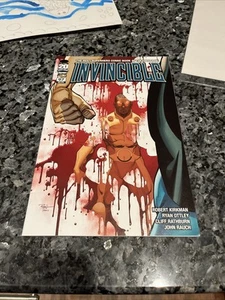 Image Comics Invincible #97 BONITA FORMA PEQUEÑO PLIEGUE EN LA ESQUINA - Imagen 1 de 10
