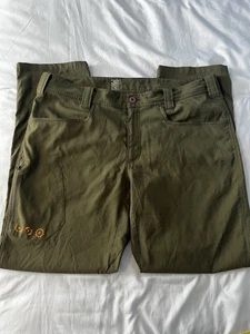 Pantalones cargo Cabelas HFE 32 Bridge de Luke Bryan verdes para hombre 33 defectuosos - Imagen 1 de 17