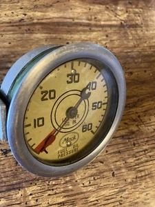 OLD 1949 1950 51 1951 MACK FUEL OIL PRESSURE GAUGE DIESEL FIRE TRUCK FIRETRUCK - Picture 1 of 16