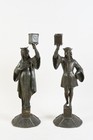 O38H02- 2 Historismus Kerzenleuchter aus Metallguss um 1900
