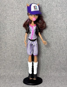 Monster High Clawdeen Wolf Ghoul Sports Doll Mattel - With Clothes - Picture 1 of 6