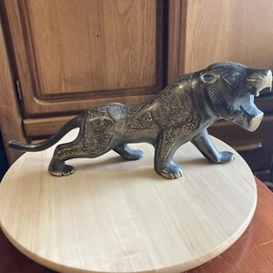 Brass Tiger figure Etched engraved handmade beautiful décor Rare - Picture 1 of 11