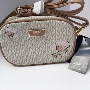 Jones New York Signature Small Crossbody Bag With Wallet Function. - Picture 1 of 8