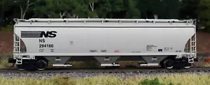 NORFOLK SOUTHERN RR 3-BAY 5161 CU FT TRINITY COV HOPPER INTERMOUNTAIN HO-SCALE - Picture 1 of 1