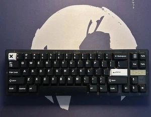 Custom Keyboard | Ikki68 Auoura Smoke | Boba U4T & Holy Boba Frankenswitches - Picture 1 of 10