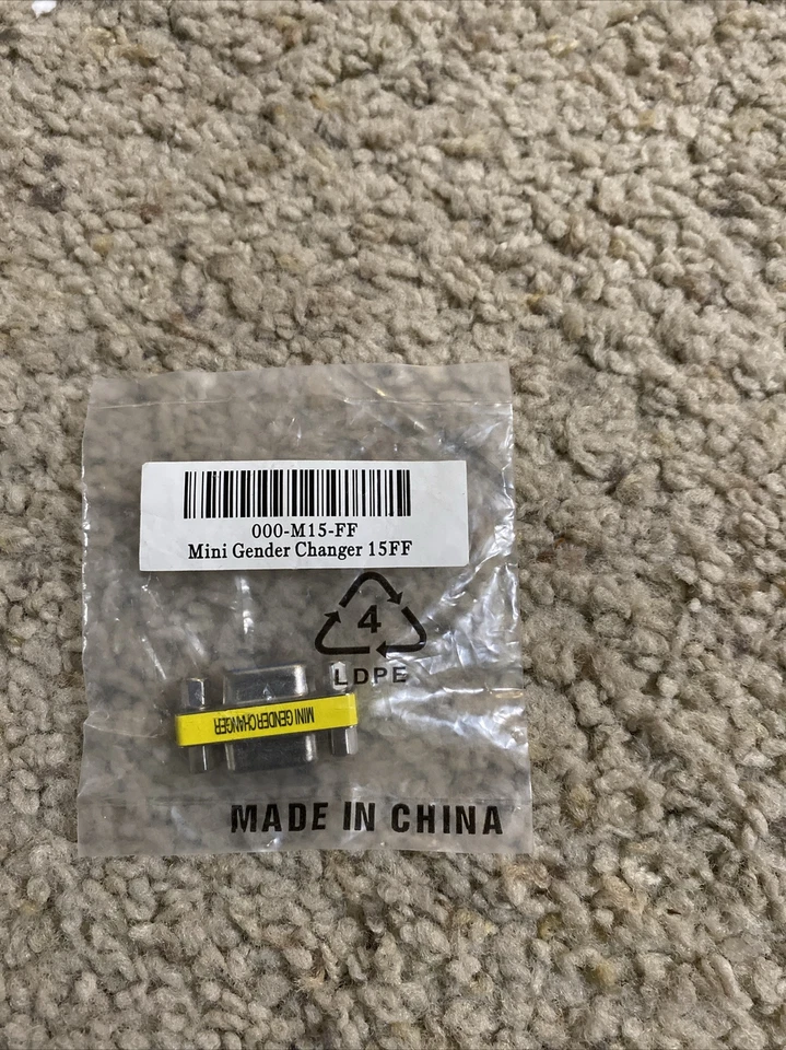 HD15 VGA SVGA Female to Female Mini Gender Changer Adapter Coupler Connector - Image 1 of 2