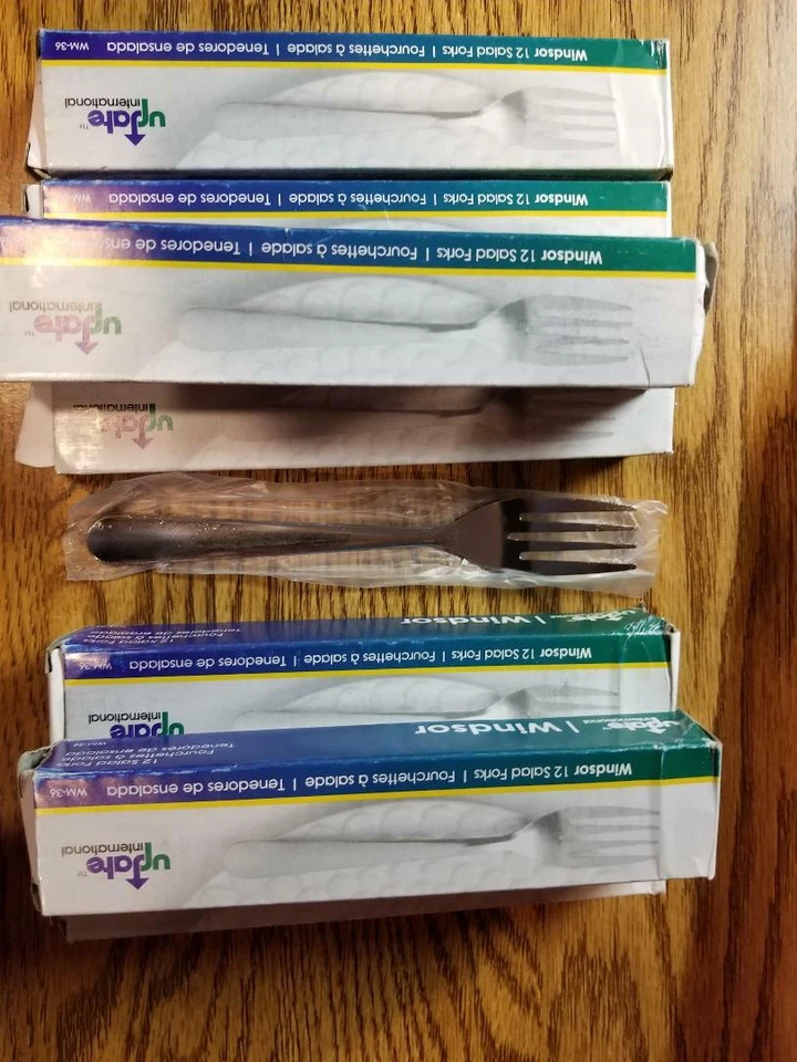 Update WM-36 Windsor Salad Fork - Medium Weight, 18/0 ga Stainless (QTY 84)  - Image 1 of 1