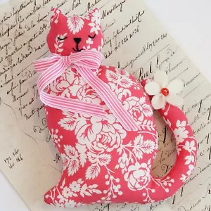 Feline Drive Fabric BLOSSOM Stuffed Cat 5" x 6" Bunny Hill Designs PATTERN ONLY! - Picture 1 of 7