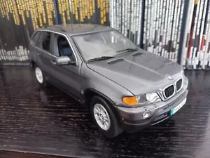 Kyosho 1:18 BMW X5 sin su caja original - Imagen 1 de 6