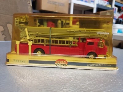 Model Power - Pumper Fire Truck - # 7968 1/48 Scale Red American La France  - Image 1 of 4