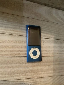 Apple iPod A1320 Blue - For Parts - Picture 1 of 6