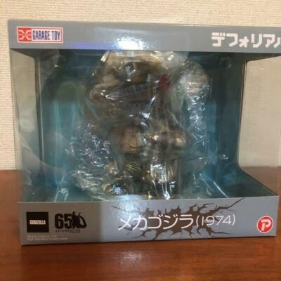 X plus DefoReal Mechagodzilla 1974 General Distributed ver. Figure GARAGE TOY - Image 1 of 2