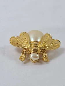 Vintage Fashion Brooch 🔥 Bee / Wasp / Insect - Gold-tone, Pin, Pearl BEAUTIFUL - Picture 1 of 13