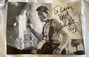 EMILIO ESTEVEZ SIGNED 5 x 7 PHOTO YOUNG GUNS AUTOGRAPH COA - Picture 1 of 7