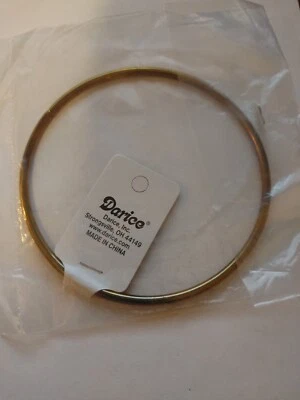 Anillo Darice de metal dorado de 3 mm, 4 pulgadas Foto 1 de 2