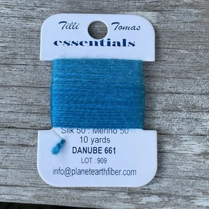 FÄDEN ZUM NÄHEN Tilli Thomas Essentials 10 Meter Seide Merino blau Donau 661 - Bild 1 von 3