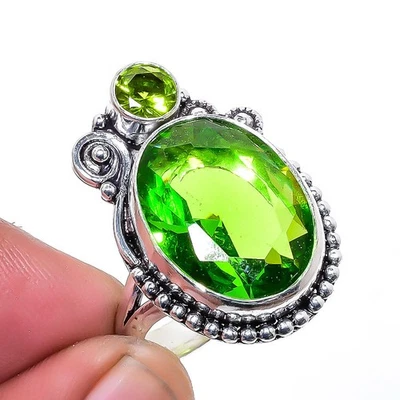 Burmese Peridot Gemstone Silver Plated Jewelry Ring s.8 LR-671 - Image 1 of 4