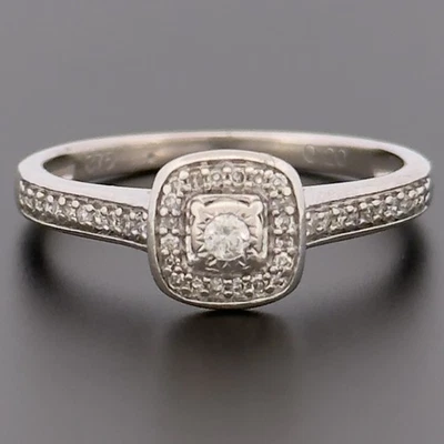 9ct White Gold 0.20ct Diamond Cluster Ring Size O Hallmarked - Image 1 of 4