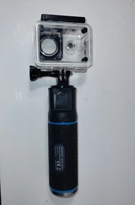 Vivitar Power Grip 4000mAh Charger &Unbranded Camera Water-Resistant Enclosure - Picture 1 of 12