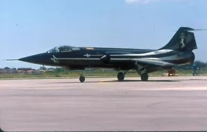 original 35 mm Slide aircraft AMI F104 ASAM 4 st 9 gr spec color MM6873 jun04 - Photo 1/1