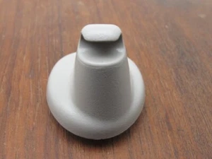 2005-2007 Chevrolet Trailblazer OEM Sun Visor Clip (1) DRIVER Side ONLY Beige + - Picture 1 of 5