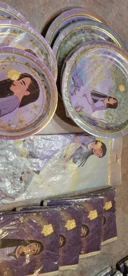 Disney Wish 4 paquetes de platos de cena platos de postre. Servilletas. 1 mantel NUEVO Foto 1 de 4