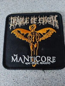 Parche en banda de hierro cuna de suciedad bordado la manticora - totalmente nuevo - Imagen 1 de 1
