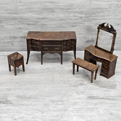 老式 Renwal 娃娃家具梳妆台 B-82 号长凳 L-75 号床头柜自助餐 — 第 1/4 张图片