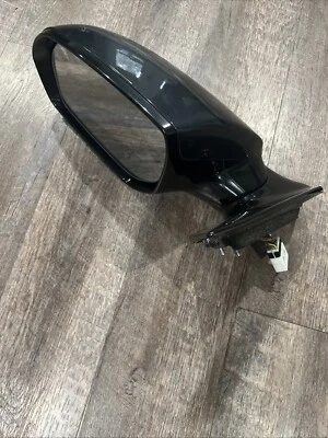 Черное зеркало заднего вида с электроприводом для левой стороны водителя Hyundai Santa Fe 2014-2016 годов выпуска - Изображение 1 из 4