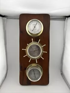Estación meteorológica de montaje en pared de madera instrumento Springfield de colección ¡Hecha en EE. UU. con llave! - Imagen 1 de 2