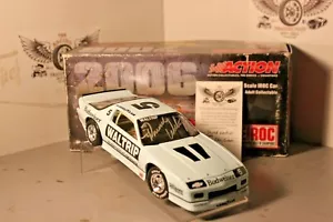 2006 Darrell Waltrip 1984 IROC #5 Camaro 1/24 Azione Diecast Autografato - Foto 1 di 2