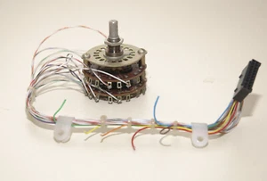 ROCKWELL COLLINS - HF-8023 - Front Panel Rotary Switch - Picture 1 of 2