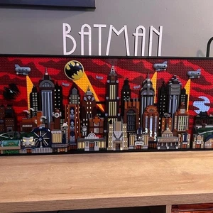 Brand NEW Batman Animated Gotham City Skyline - like LEG0 76271 - SEALED BAGS - Picture 1 of 10