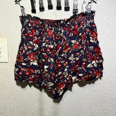 Shorts Free People azul marinho vermelho floral cintura babado bainha XS Boho Festival - Imagem 1 de 4