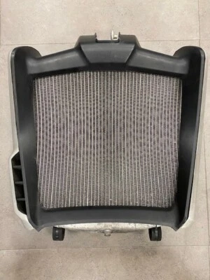 Ducati XDiavel S 2016-2023 水冷器 Assy(散热器)部件 # 54810591BC — 第 1/4 张图片