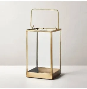 Nuovo piccolo pilastro quadrato alto 10" metallo/vetro candela lanterna ottone cuore e mano - Foto 1 di 4