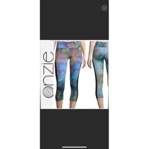 Onzie capri watercolor - Picture 1 of 3
