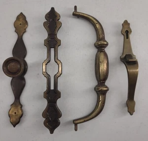 Vintage Lot of 4 Random Drawer Pulls Knob Handles Cabinet Cupboard Hardware - Picture 1 of 6