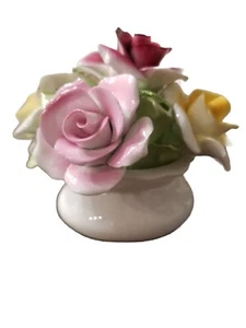 Royale Stratford Fine Bone China Rose Bouquet Hand Crafted in England 4" x 4.5" - Picture 1 of 11