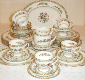 Coalport Ming Rose Dinner Set Tea Set 45 Pieces Cups Saucers Plates NEW & Used - Picture 1 of 7