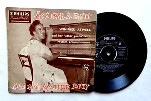 WINIFRED ATWELL - LET'S HAVE A PARTY 45  EP WITH PICTURE COVER U.K. - Imagen 1 de 2