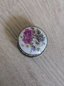 Alte Pillendose - Blumen - Bild 1 von 3