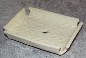 Handcrafted Pottery Clay Hand Built Soap Dish Off White Leaf Design B88 - Picture 1 of 1