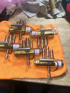 5 Units New - SHF(L)-7H-34-L1         P/n 240011552 V71744 - Reversing Valve New - Picture 1 of 8